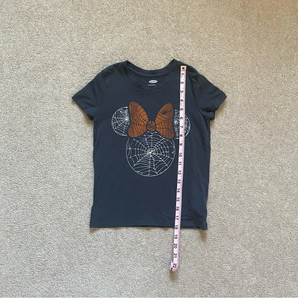 3/$15 or 4/$19 Halloween Glow In The Dark Minnie Mouse Disney Shirt Sz Small 6/7 - Picture 5 of 14
